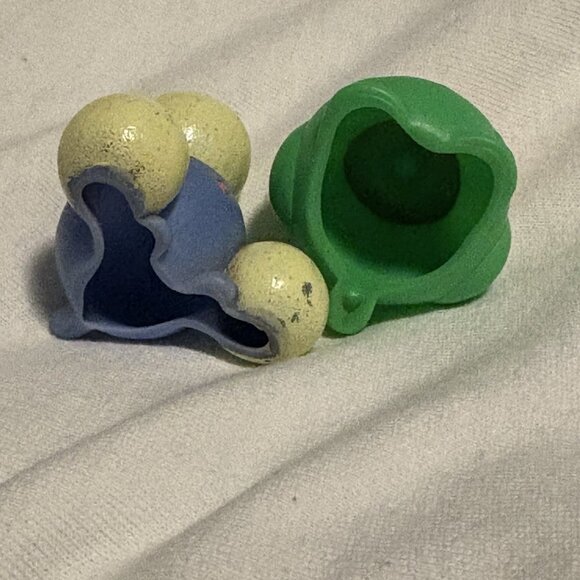 Skiploom Jumpluff Kids Finger Puppet Figure Toy Preowned - Picture 6 of 6